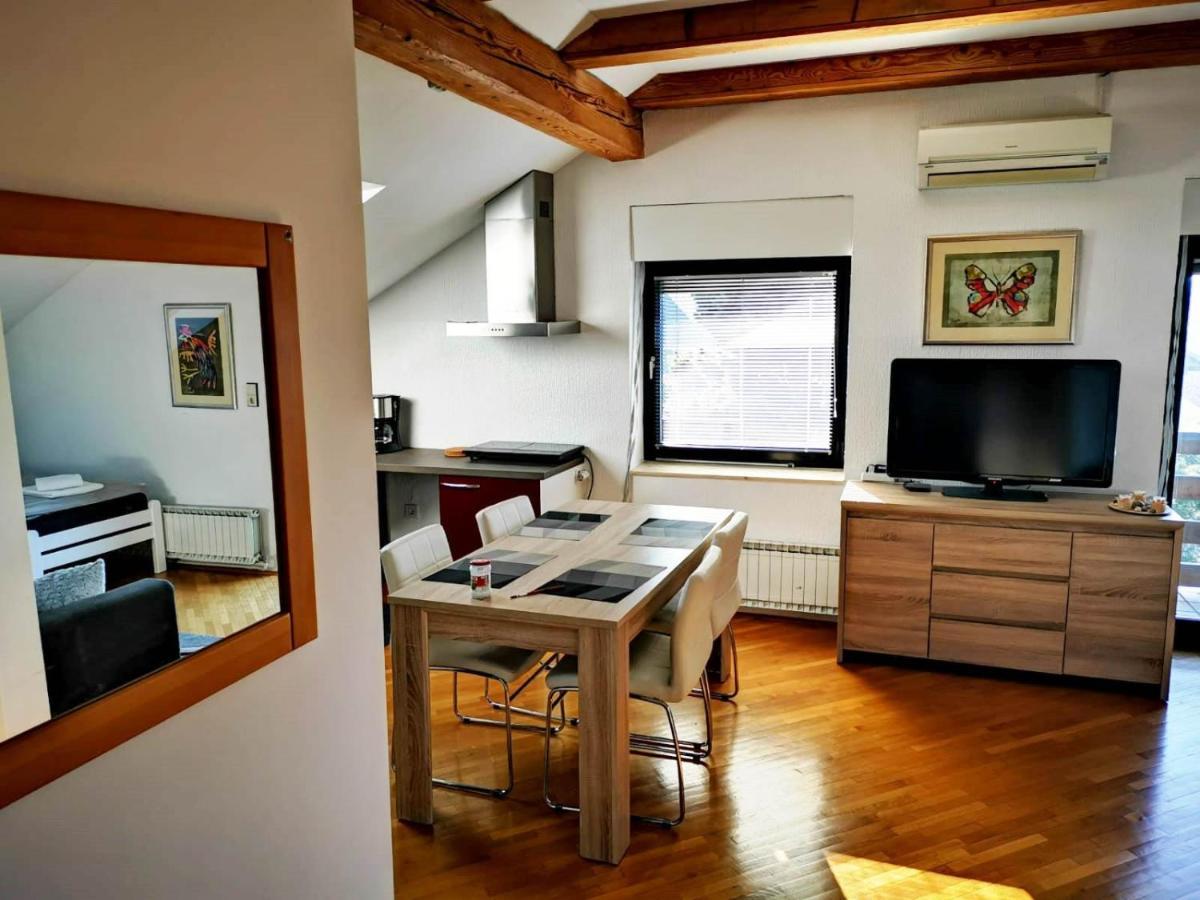 Komenda Ela'S Apartment מראה חיצוני תמונה