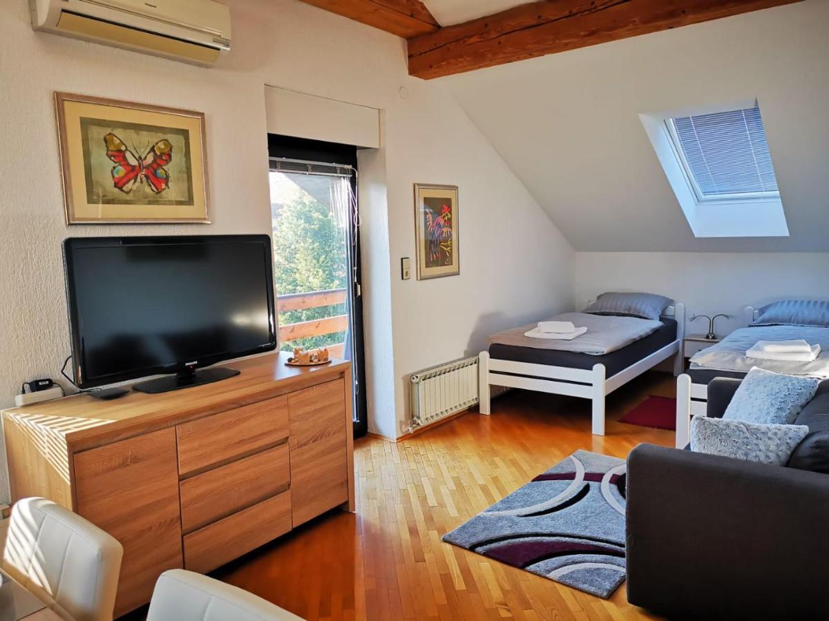 Komenda Ela'S Apartment מראה חיצוני תמונה
