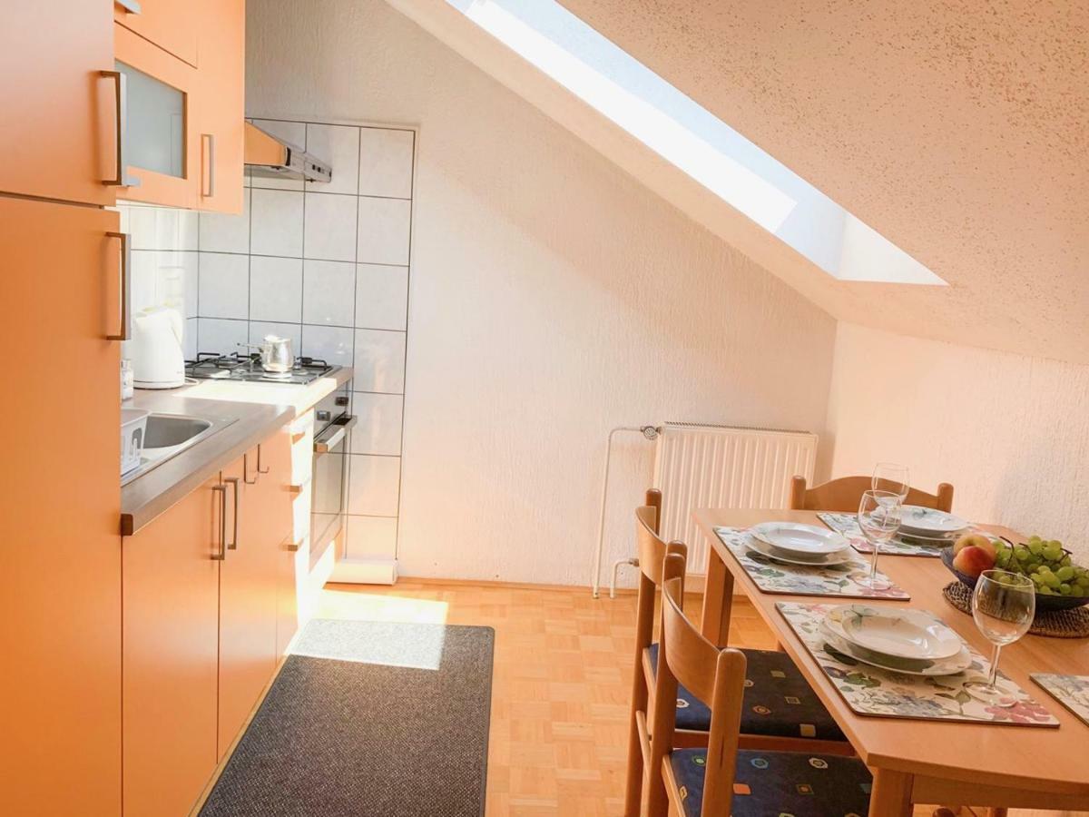 Komenda Ela'S Apartment מראה חיצוני תמונה